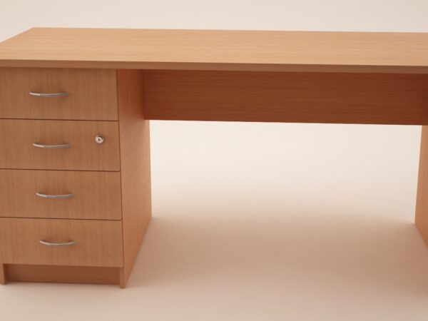 Kirjutuslaud 4 sahtliga - 150x80x75cm